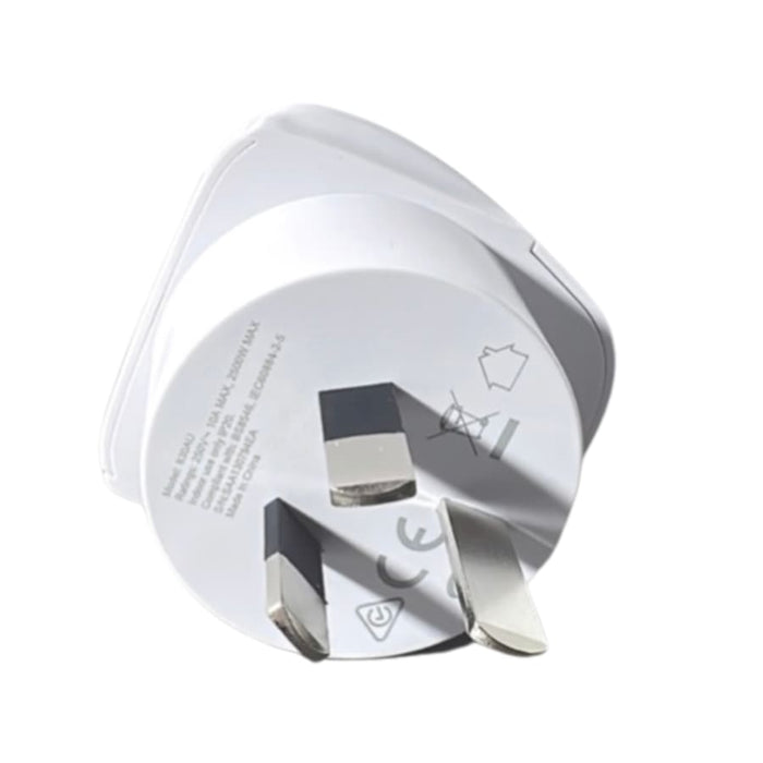 Blackweb All-In-One Travel Adapter BK01 wall plug for USA, UK, NZ, and Australia, suitable for electronics accessories by 9eight5.