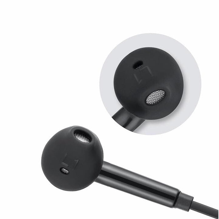 9eight5 earphones with mic for phone and tablet, showing in-ear design with inline microphone and remote control.